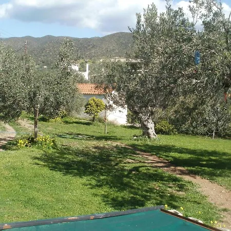 Prázdninový dům Poly's Hill-house Close To The *