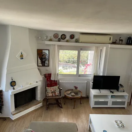 Poly's Hill-house Close To The Prázdninový dům Plépi