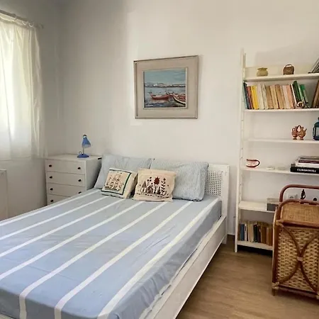 Poly's Hill-house Close To The * Plépi