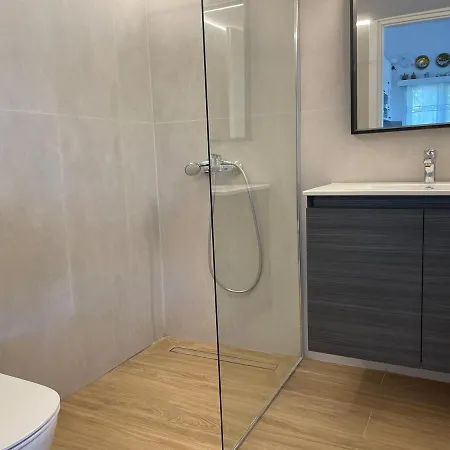 Prázdninový dům Poly's Hill-house Close To The