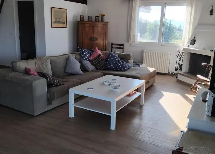 Poly's Hill-house Close To The Nyaraló