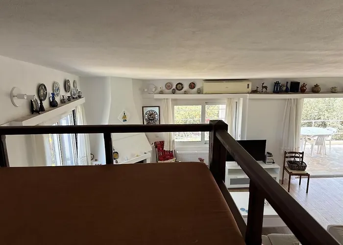 Poly's Hill-house Close To The Nyaraló *