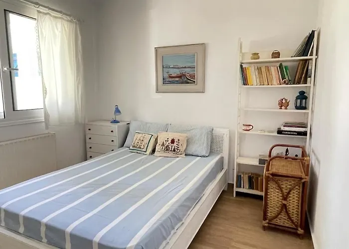 Poly's Hill-house Close To The * Plépi